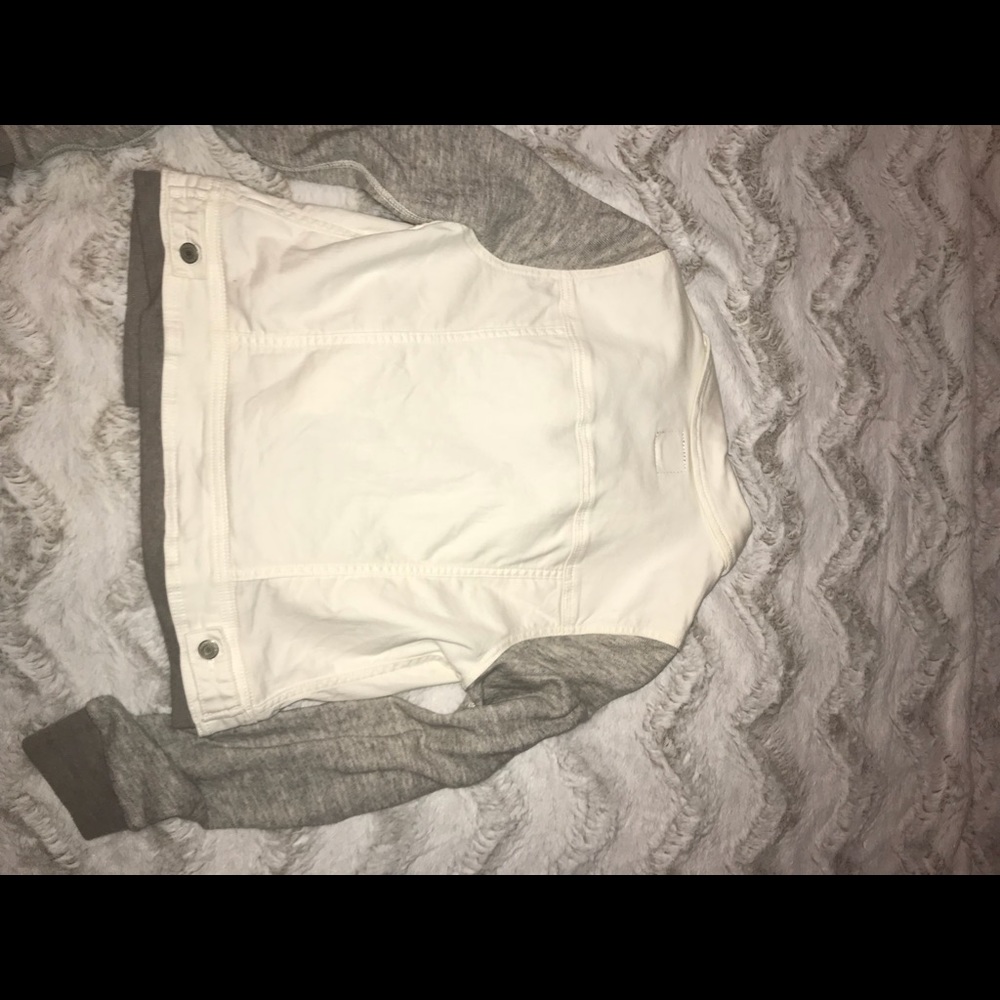 White denim jean jacket